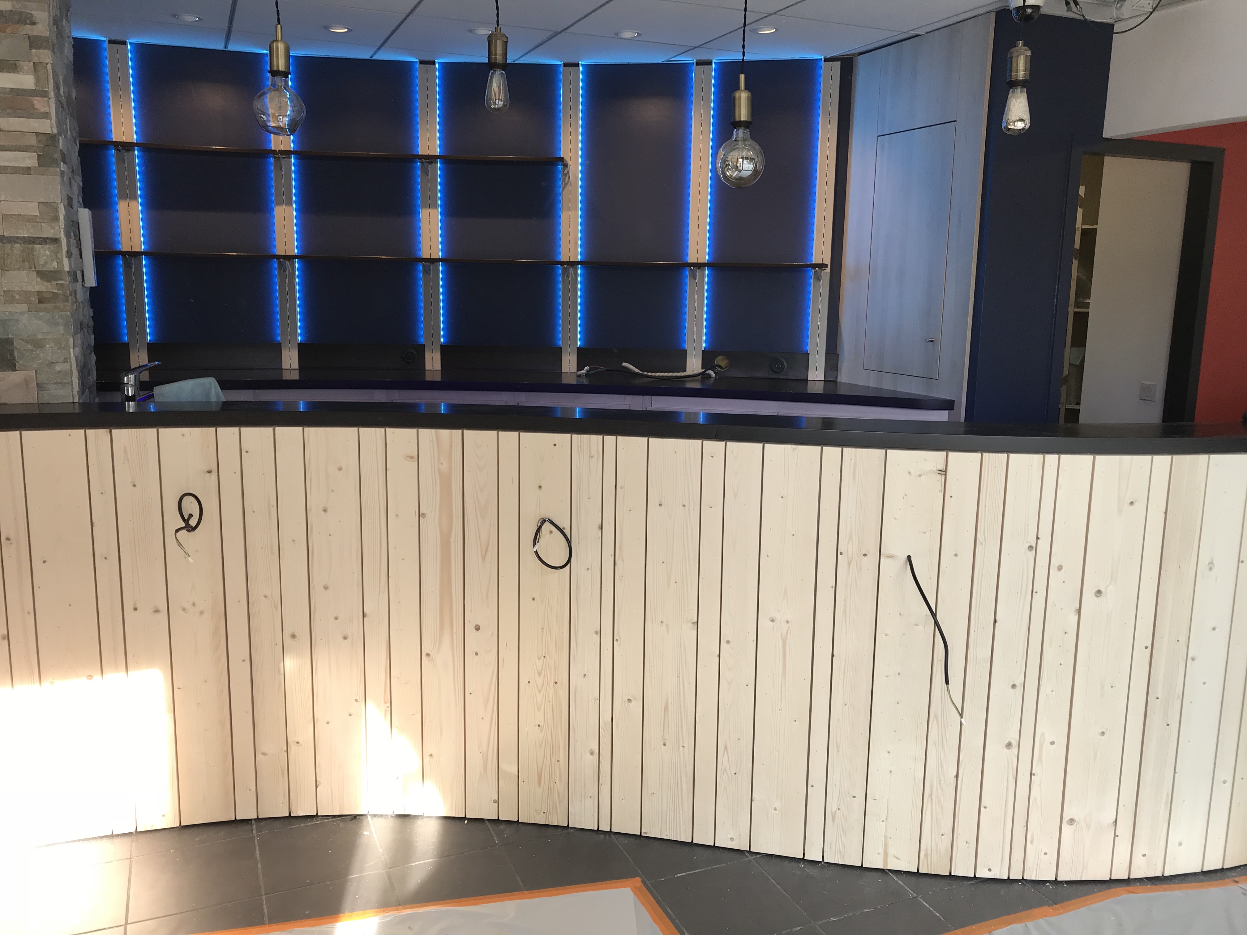 bar après