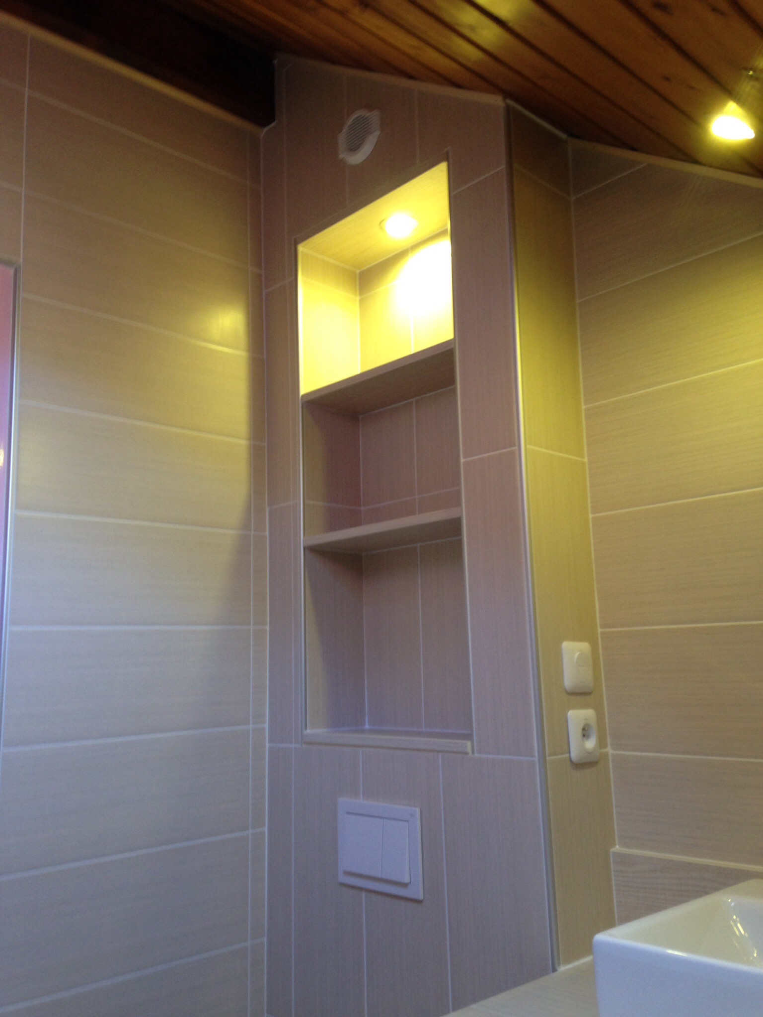 Salle de bain Étagère fixation invisible
